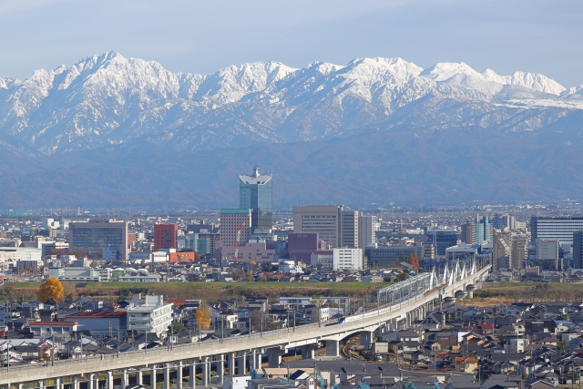 富山市の街並み